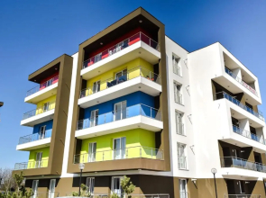Airport Residence 2