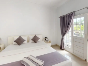 Casa Blanca Gili Air