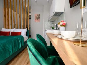 MOKO Apartments (МОКО Апартментс) на Берёзовой аллее