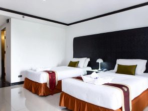 Town In Town Garden Resort