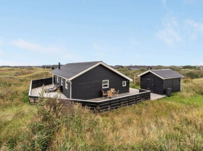 "Clarissa" - 300m from the sea in NW Jutland