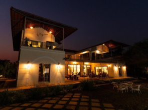 ELIVAAS Casa Mocha Exquisite 5BHK Villa
