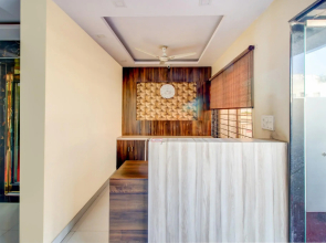 CAPITAL O76275 Hotel Kasturi Residency