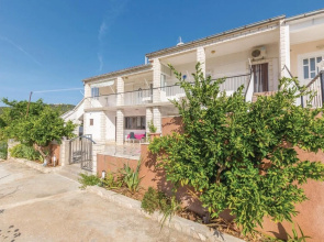 Nice Home in Vinisce With Wifi and 2 Bedrooms