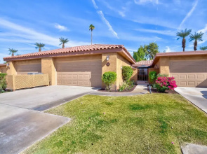 Designer Seville Condo w Golf Mountain Views