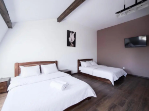 Aparthotel na Mytniy