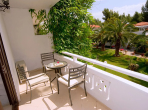 Porfi Beach Hotel