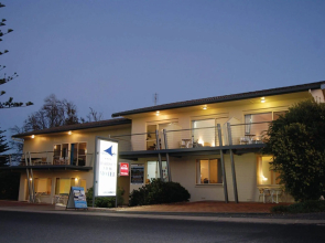 Harbour View Motel