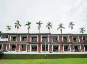 Greenleaf The Resort & Spa, Ganpatipule