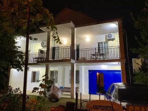 Ninoshvili Street Apartment