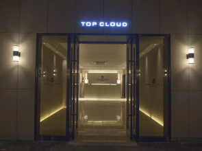 Top Cloud Hotel Cheonan