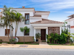 El Higueron Townhouse With Private Pool by Costarentals - Ref 252