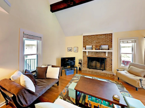 1721 Landing Road Home 3 Bedrooms 2 Bathrooms Home