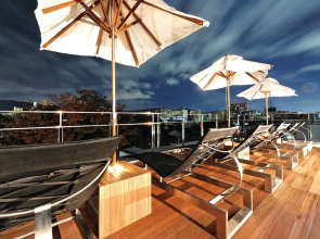 Отель The Screen