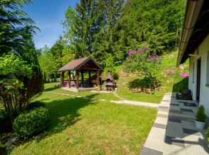 Holiday House Briški