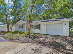 Cozy Home, ~ 8 Mi to World Equestrian Center