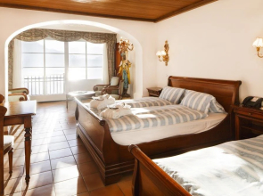 Jagd-Schloss – Swiss-Chalet Merlischachen