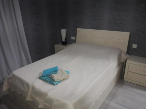 Lekh Kachinski Street #1