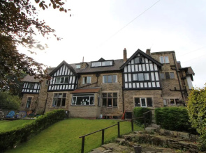 Alison Park Hotel