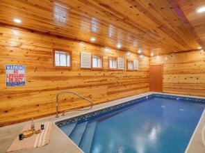 Marco Polo Lodge by Avantstay Sleeps 28 Indoor Pool Theater Game Room View