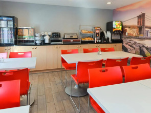 Red Lion Inn and Suites Brooklyn