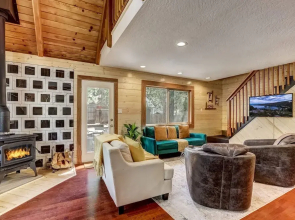 Rustic Haven - Hot tub & Pet Friendly