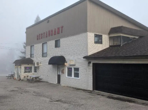 Valois Restaurant & Motel