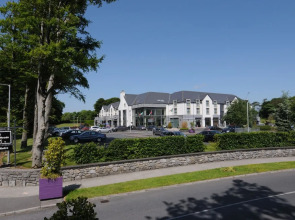 Raheen Woods Hotel