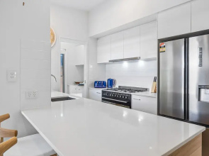 Premium 4-bed Coastal Escape With BBQ and Pool