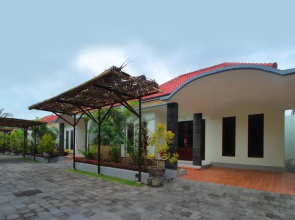 Alamanda Town House