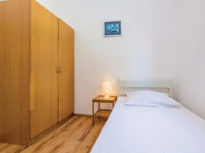 Amazing Apartment in Pinezici With 2 Bedrooms and Wifi
