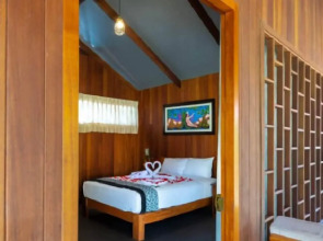Wakaya Ecolodge