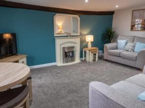 Library View Apartment