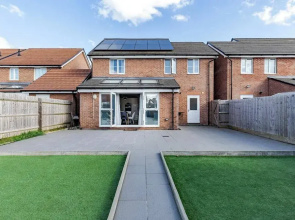 Sunset View Retreat in Wednesbury
