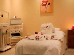 Golden Tulip Khatt Springs Resort & Spa