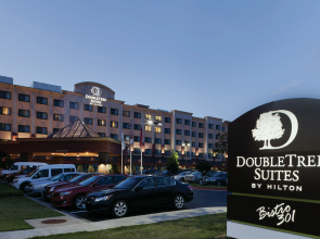 DoubleTree Suites by Hilton Bentonville