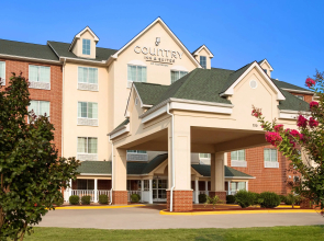 Country Inn & Suites by Radisson, Conway, AR