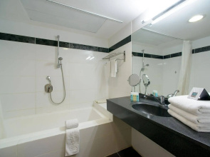 Royalty Suites