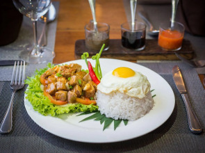 Apsara Centrepole Hotel