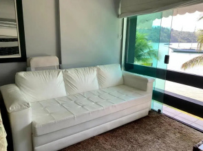 Apartamento Angra vista para o mar