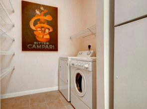 Global Luxury Suites at the Junction