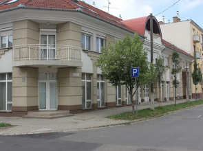 Mox Downtown Apartman