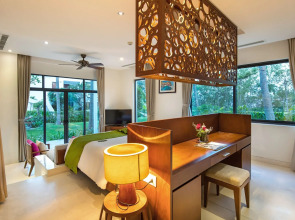 Cam Ranh Riviera Beach Resort & Spa