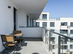 Elisabeth Downtown Apartments by UrbanRent