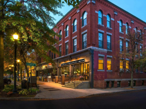 Fairfield Inn & Suites by Marriott Keene Downtown