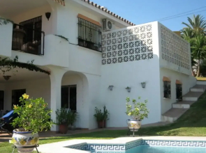 Apartment in Beautiful Villa With Communal Swimming Pool