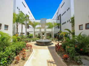 Panoramic Golf View Condo by Olahola