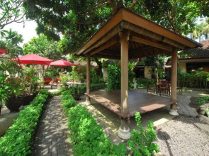 Yulia Beach Inn Kuta