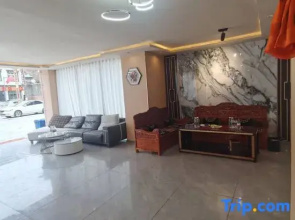Kaiman Hotel (Kangding Pagoda Grassland Branch)