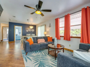 Canyon Lake Home w/ Resort Amenities & Fire Pit!